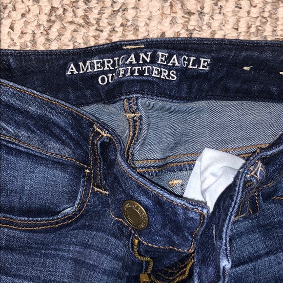 American Eagle High-Rise Jeans - Picture 5 of 6